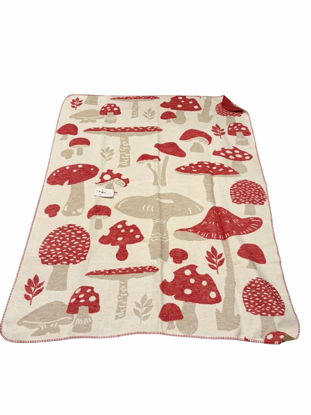 DOCOFIL mushroom blanket 51x67 nwt